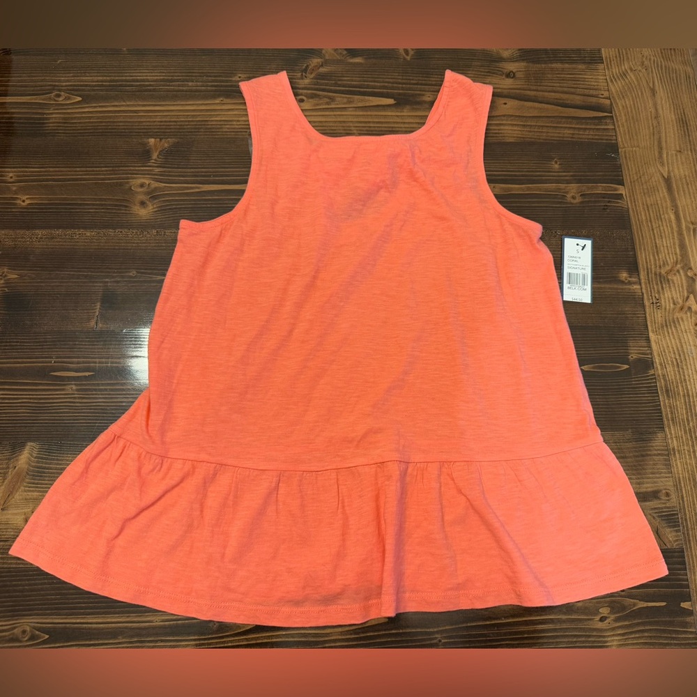 NWT Crown & Ivy Vibrant Coral Top With Bow Detail on Back Size S